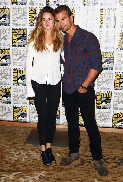 http://www.starslife.ru/images/content_images/comic_con_2013_982c56b3.jpg