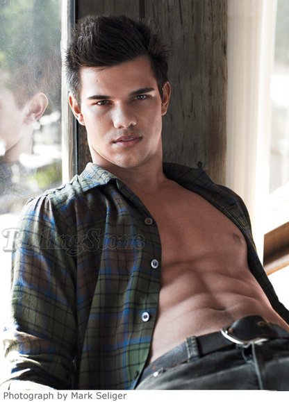 http://www.starslife.ru/images/content_images/tejlor_lautner_dlya_rolling_stone_727f8bb8.jpg