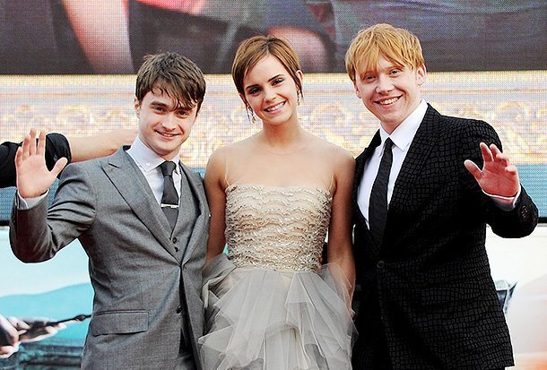 http://www.starslife.ru/wp-content/uploads/2015/12/harrypotter211122015-2.jpg